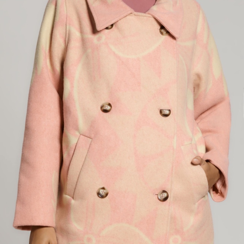 Chic Pink Patterned Coat - Picture 4 of 6